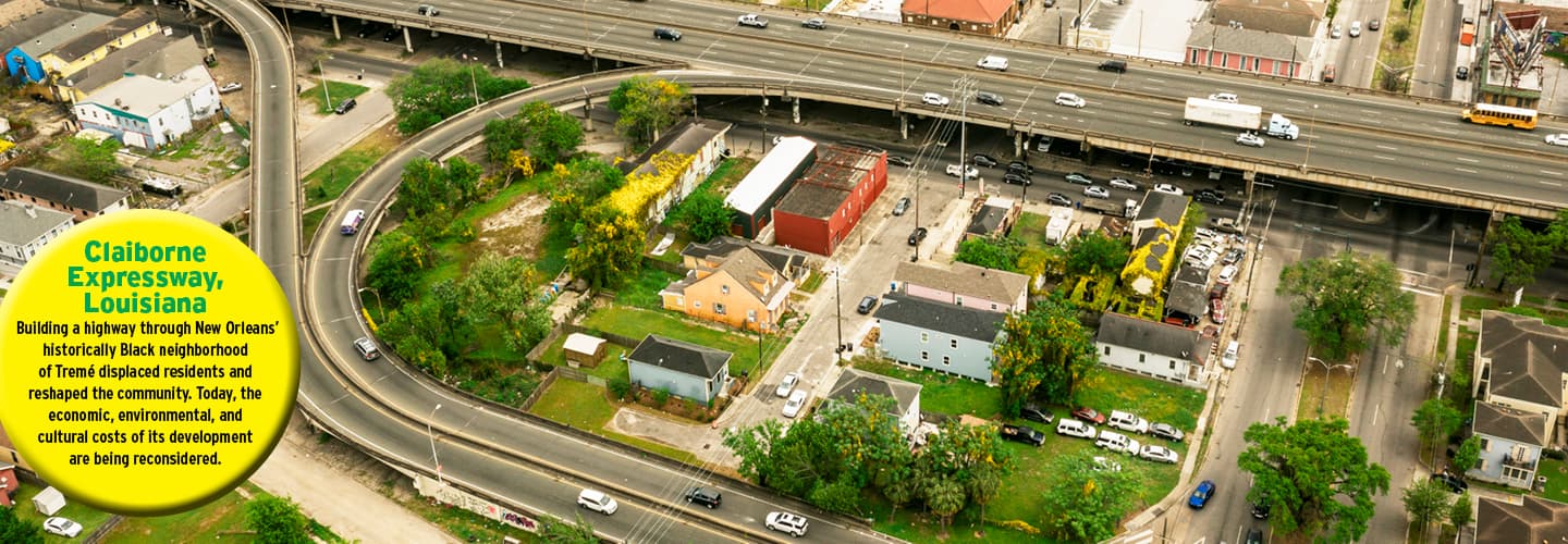 Bird&apos;s eye view of the Clairborne Expressway in Louisiana